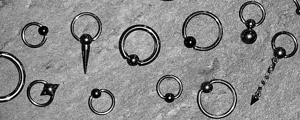 Piercingschmuck Piercingringe Piercing Bild Fragen und Antworten
