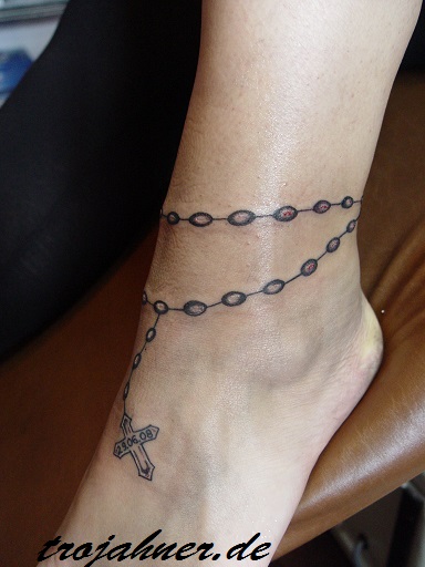 Bild Fußkette Tattoo Kreuz Dresden Tattoostudio