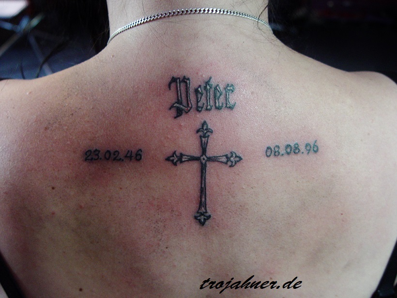 Bild Kreuz Schrift Tattoo Dresden Tattoostudio