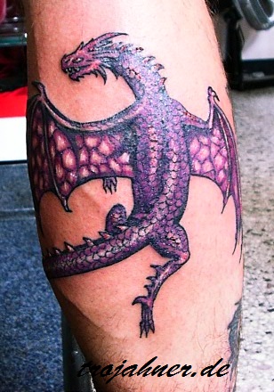 Drachen frau tattoo mit Drachen Tattoo