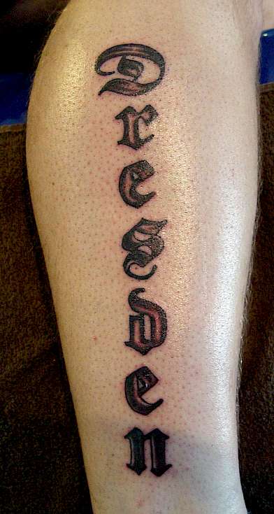 Bild Dresden Schriftzug Tattoo Dresden
