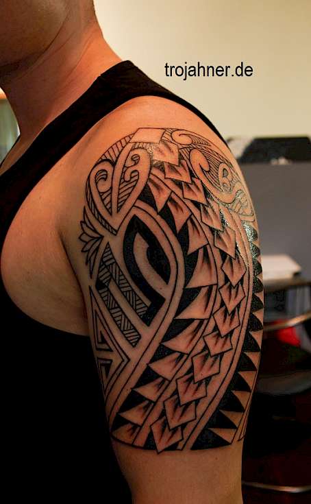 Bild Maori Arm Tattoo