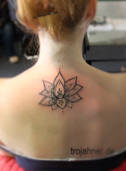 Bild mandala rücken tattoo dresden