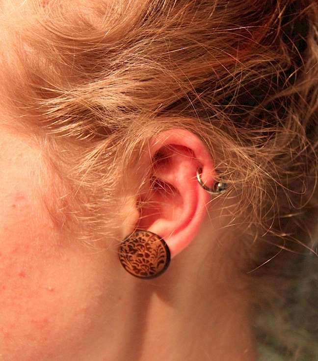 Bild Helix Piercing Ohr