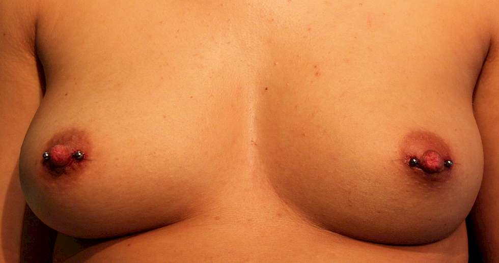 Bild Brustwarzenpiercing Nippelpiercing