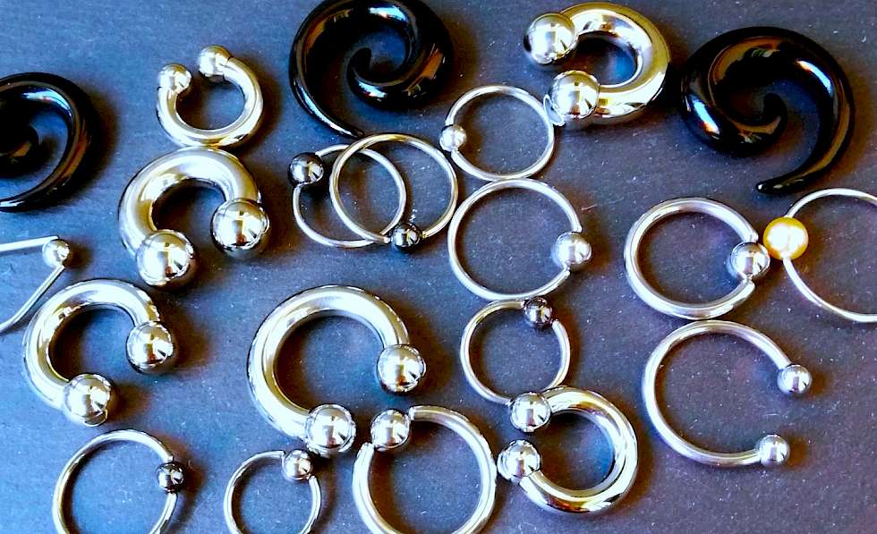 Monsterringe für Ohr und Intim Piercing sowie Brustwarze - als Zweitschmuck erhältlich Bild Aktuell
